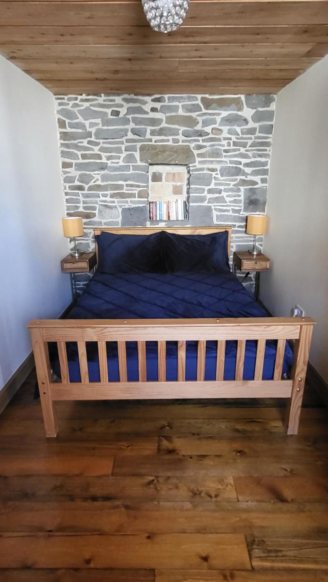 Ty Taf 2 Bed Cottage With Deck & Easy Transport Links Cardiff Exteriör bild
